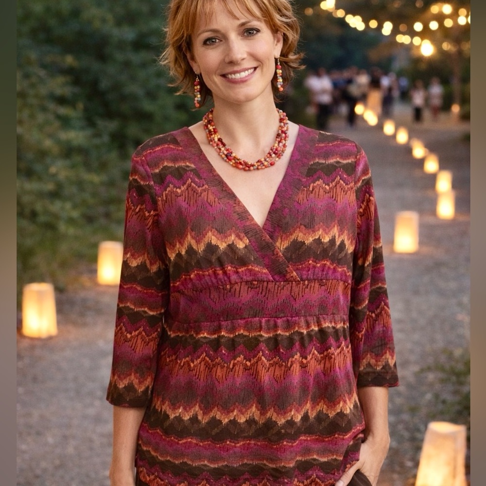 Access by Liz Claiborne Flame Stitch Pattern Top Size L